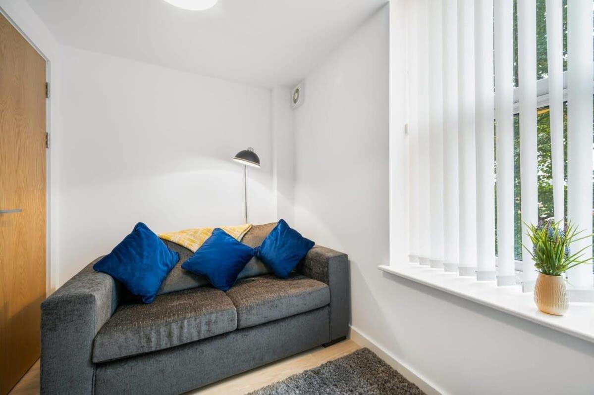 פרסטון A Lovely 2 Bedroom Apartment In The Heart Of Preston מראה חיצוני תמונה